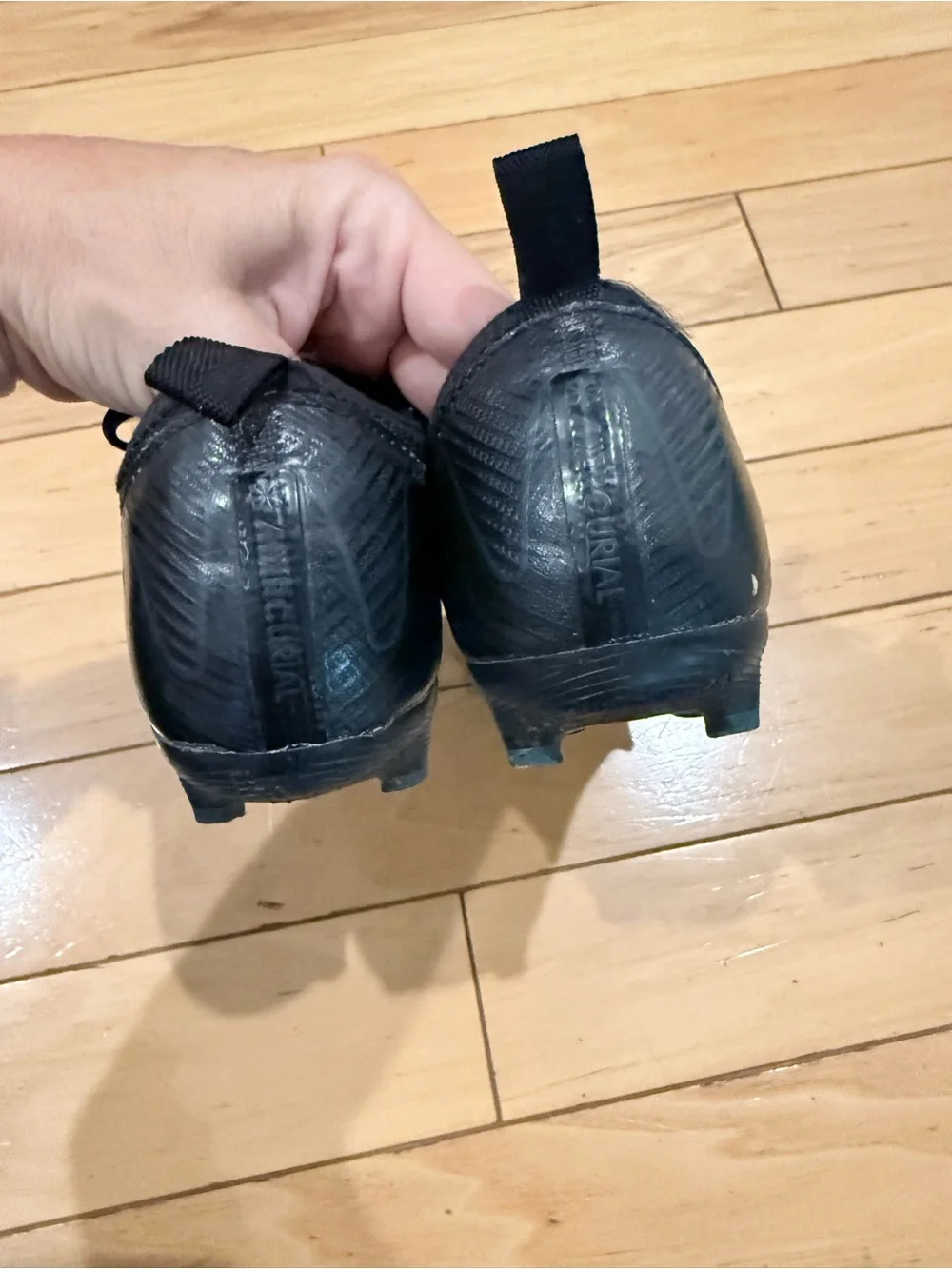 Boys Black Soccer cleats Athletic Lace-Up Shoes